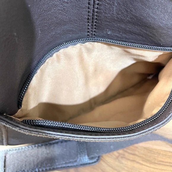 The Sak Brown Pebbled Leather Crossbody Bag Zip Top Adjustable Strap Minimalist - Picture 10 of 15